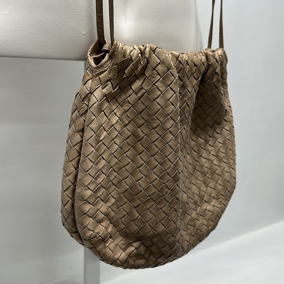 Bottega Veneta Intriciato Leather Dot Shoulder Bag Purse Adjustable Tan Brown - Picture 3 of 16